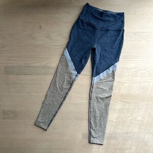 Beyond Yoga space dye multi colored blue & grey size Small leggings lightly worn